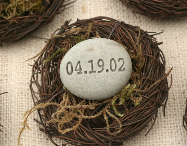 The Pebble Nest - personalized name, word or date - engraved gift in nest by SJ-Engraving