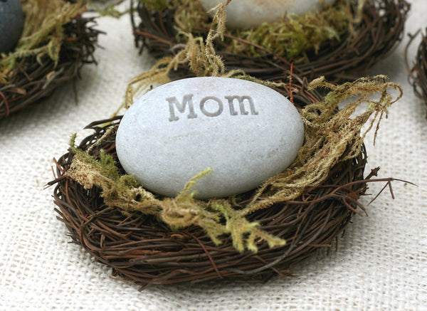 Mom - The Pebble Nest (TM) by sjEngraving