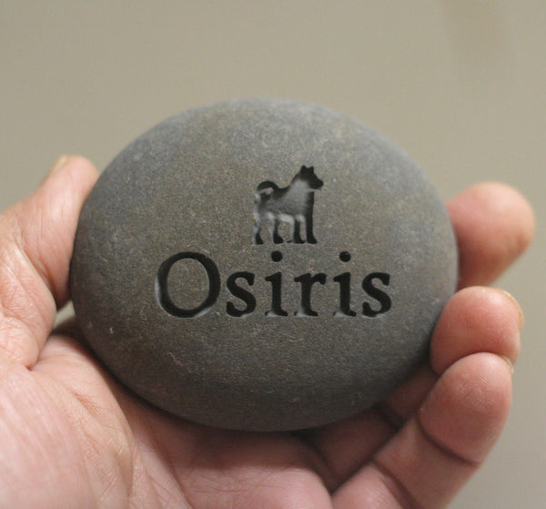 Gift for pet lovers - Companion Stone - Pet tribute on beach pebble