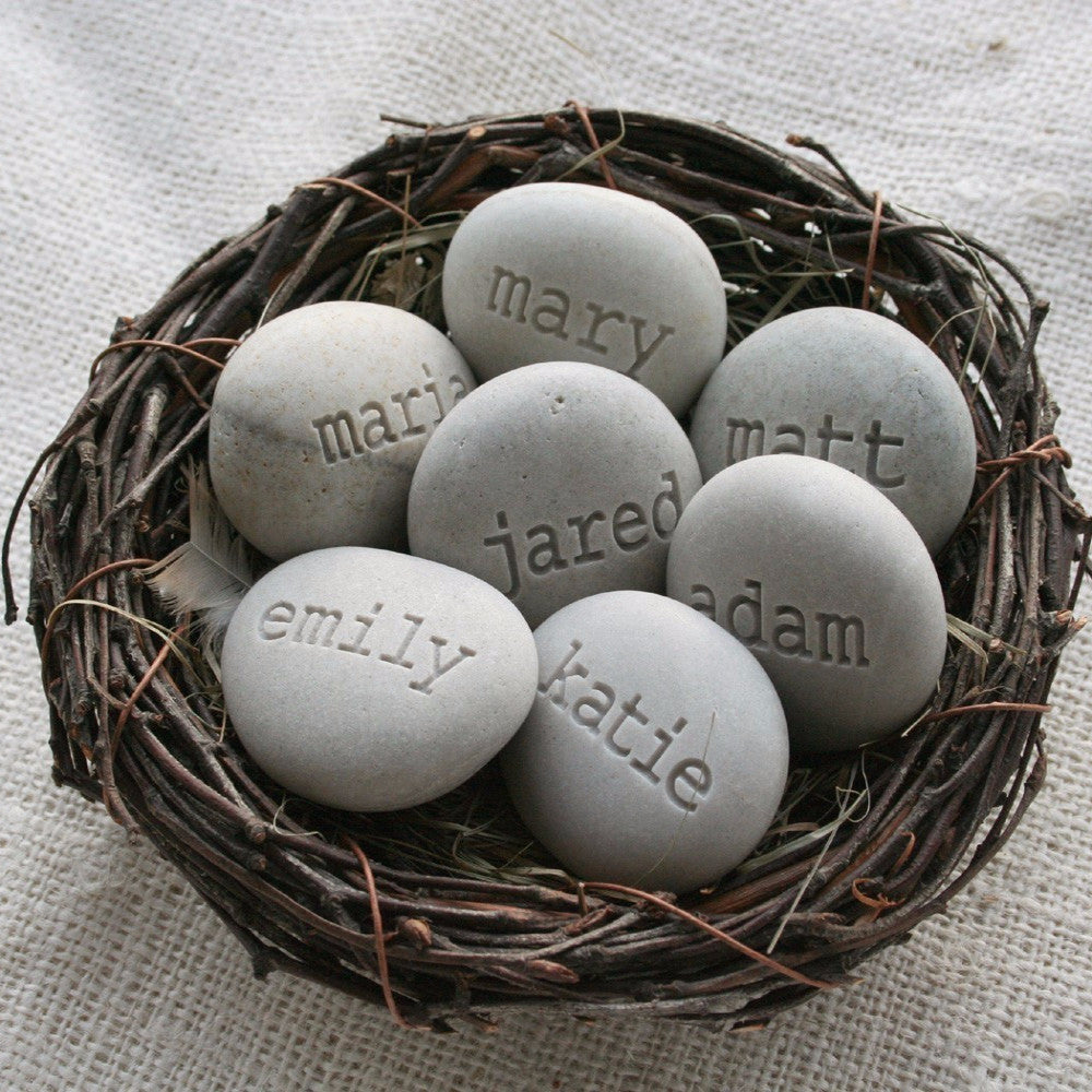 Engraved stone gifts - Personalized grandmother gifts - Set of 7 name stone eggs in family nest
