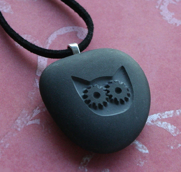 Steampunk Kitty - Tiny PebbleGlyph Pendent (C) - engraved gray beach pebble necklace by SJ-Engraving