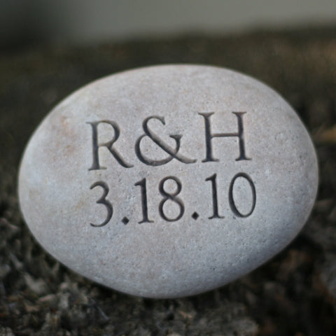 Oathing Stone - neo classic design - for wedding, anniversary or commitment by SJ-Engraving