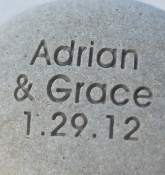 To have to hold - Personalized Modern Design oathing stone - for wedding, commitment, ceremony by SJ-Engraving
