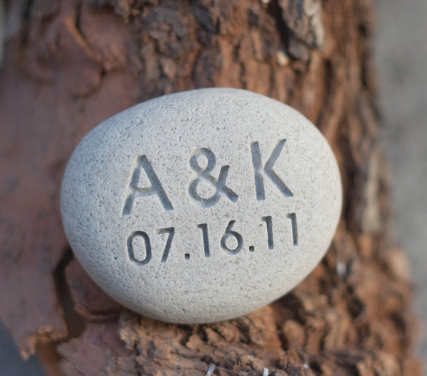 Gift for couple - Petite oathing stone with Personalized initials and date