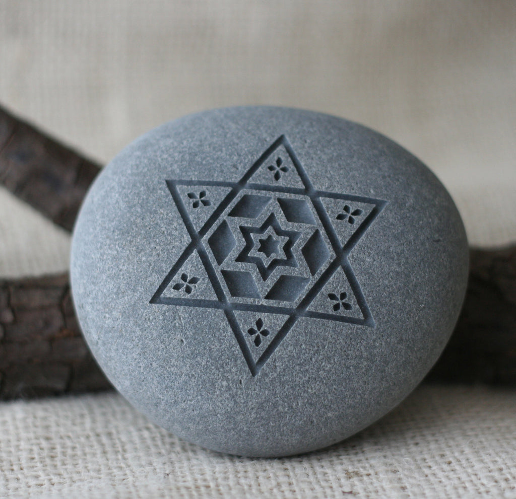 STAR of DAVID - Home Decor paperweight - art collections - engraved pebble art