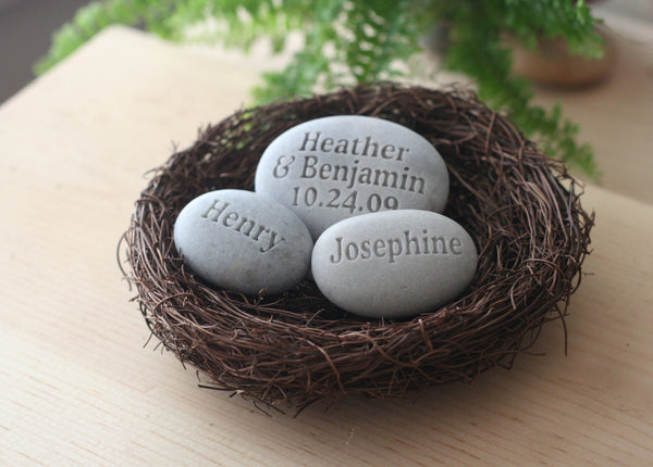 Nest home decor - personalized whole family gift - set of 3 engraved stones in nest
