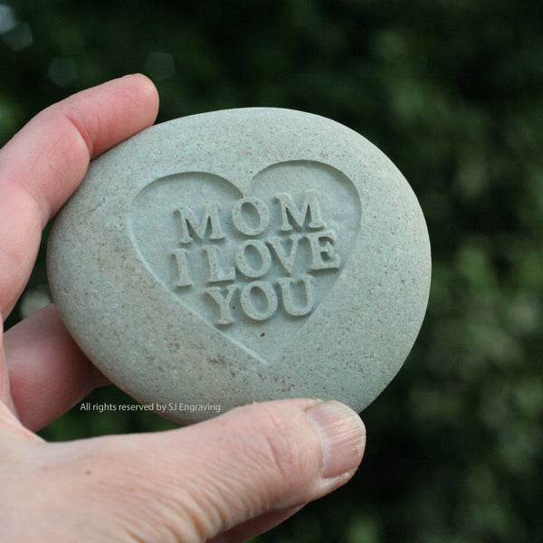 Mom I love you - engraved gift for mother