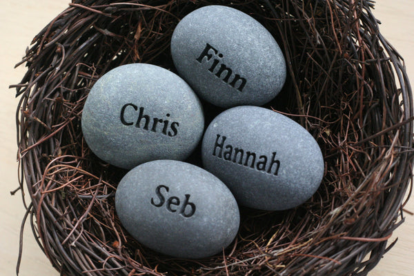 Personalized mothers nest - Mom's Nest - Set of 4 custom engraved name stones in bird nest